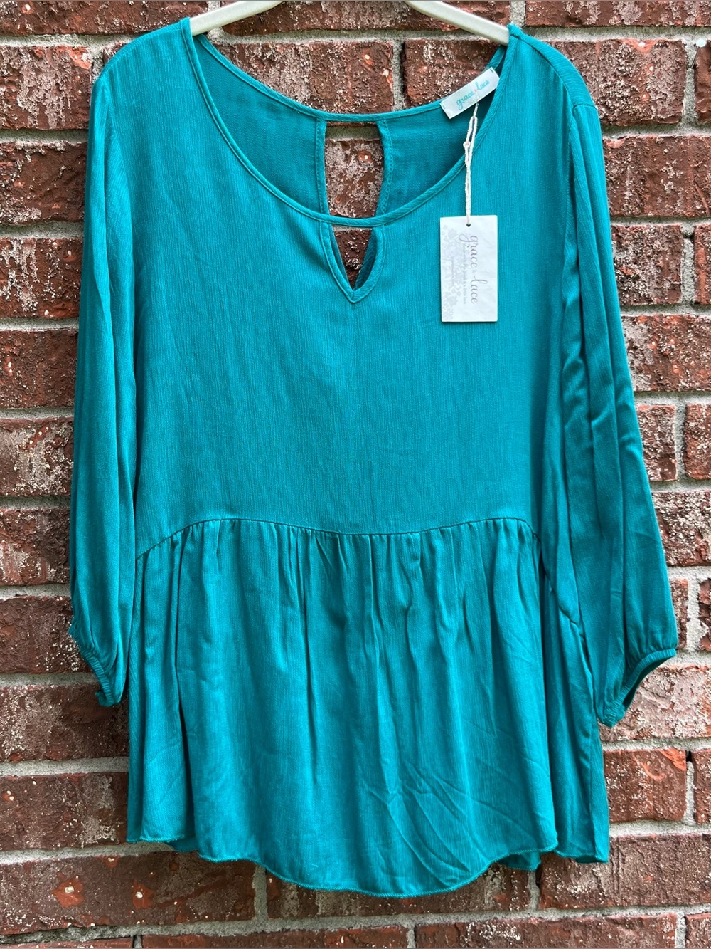 Grace & Lace teal long sleeve v-neck tunic blouse with a keyhole back detail XL